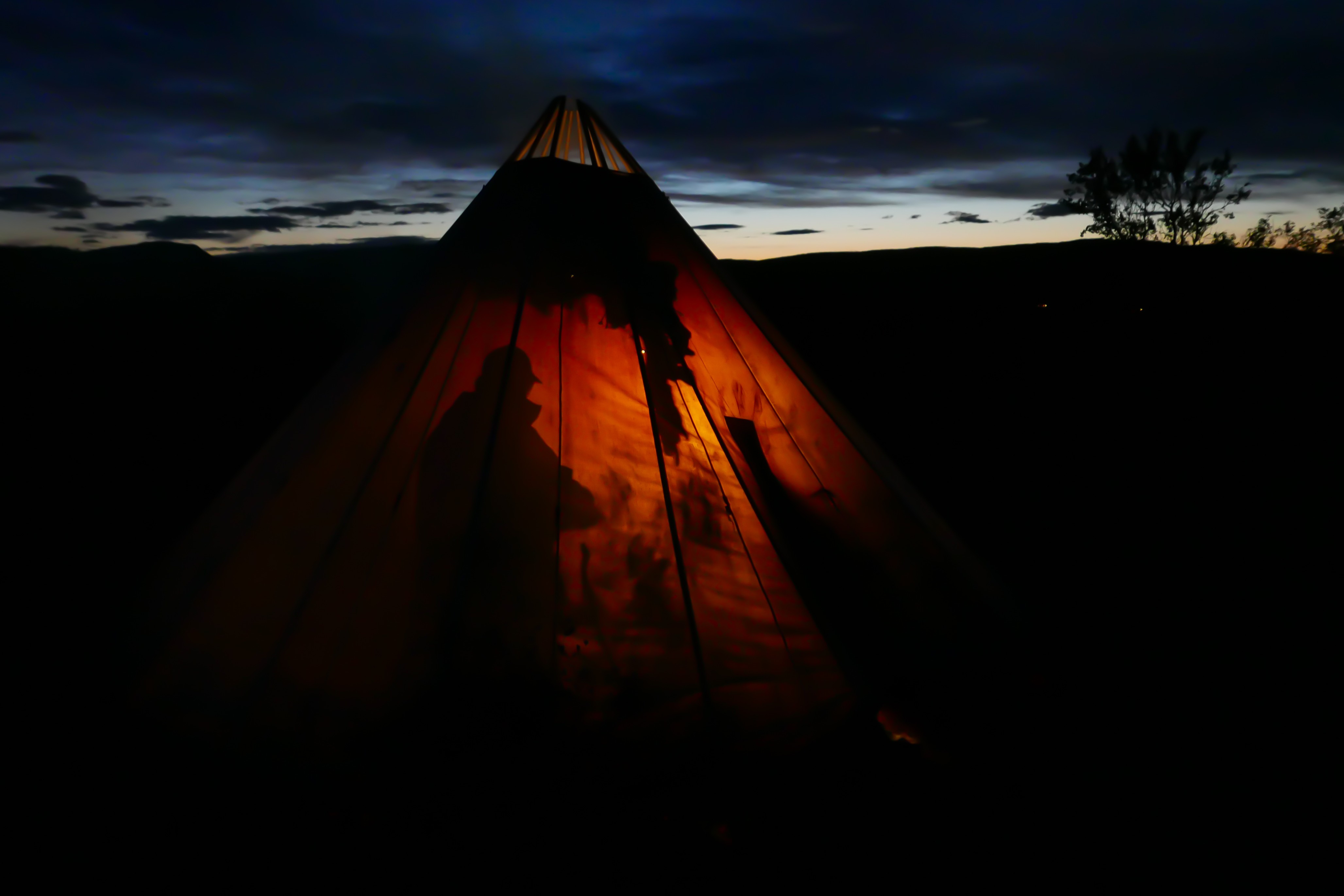 Study Reveals How Traditional Sámi Reindeer Meat Smoking Can Be Made Safer
