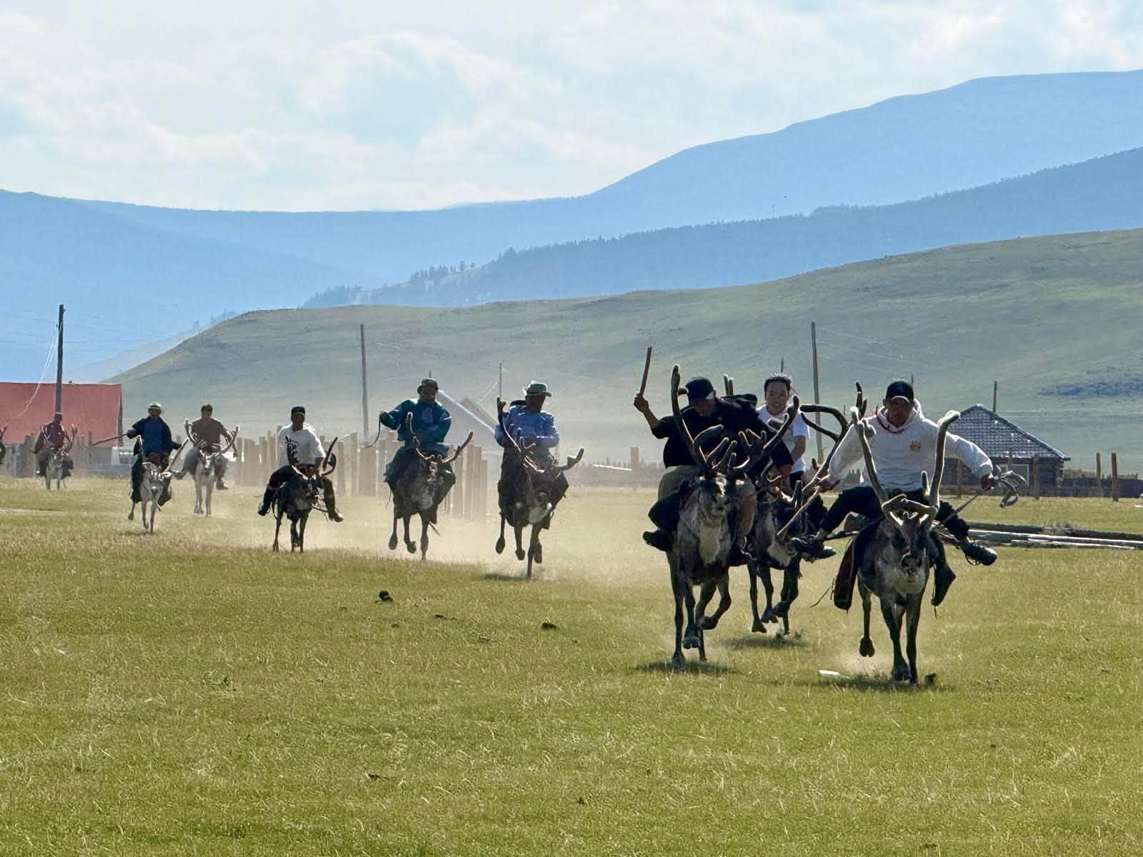 Adoption of the Tsagaannuur Declaration at the 8th World Reindeer Herders Congress in Mongolia
